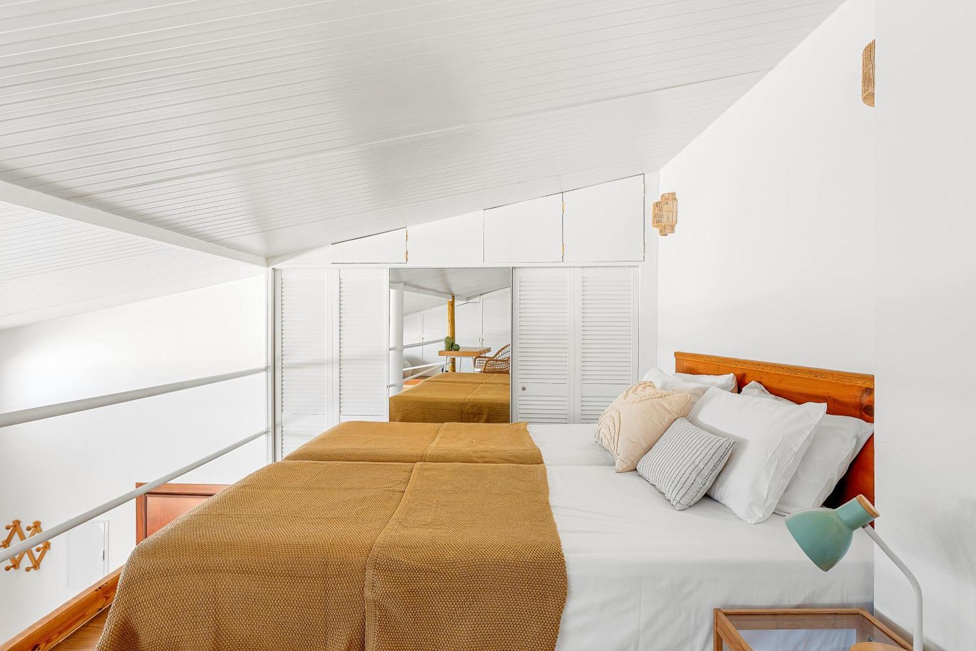 Luminous Loft Apartment Next To The Atlantic Ocean Radazul Exterior photo